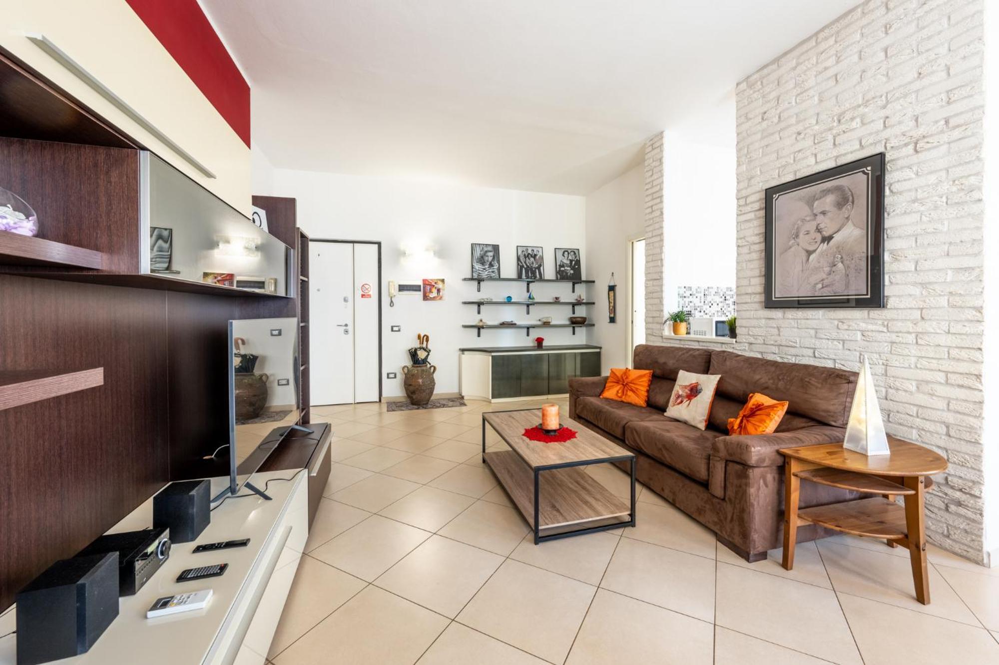 マリーナ・ディ・カッラーラNew Luxury 2Bdr Terrace, Views, Acアパートメント エクステリア 写真